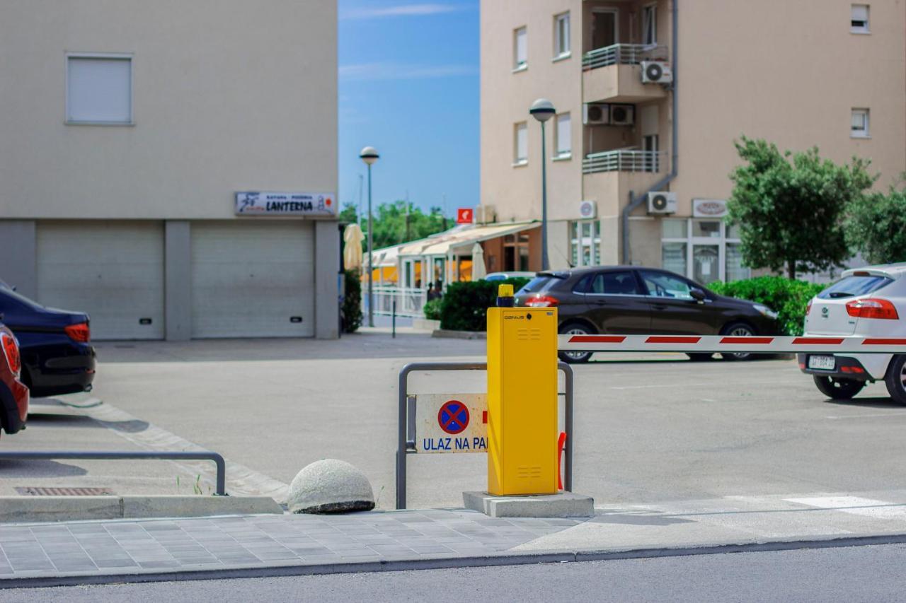 Apartmani Ribnjak Seka オミシュ エクステリア 写真